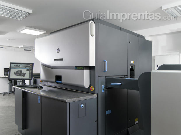 equipo de impresión utilizado en estilosmultimedia imprenta en madrid HP indigo 7500